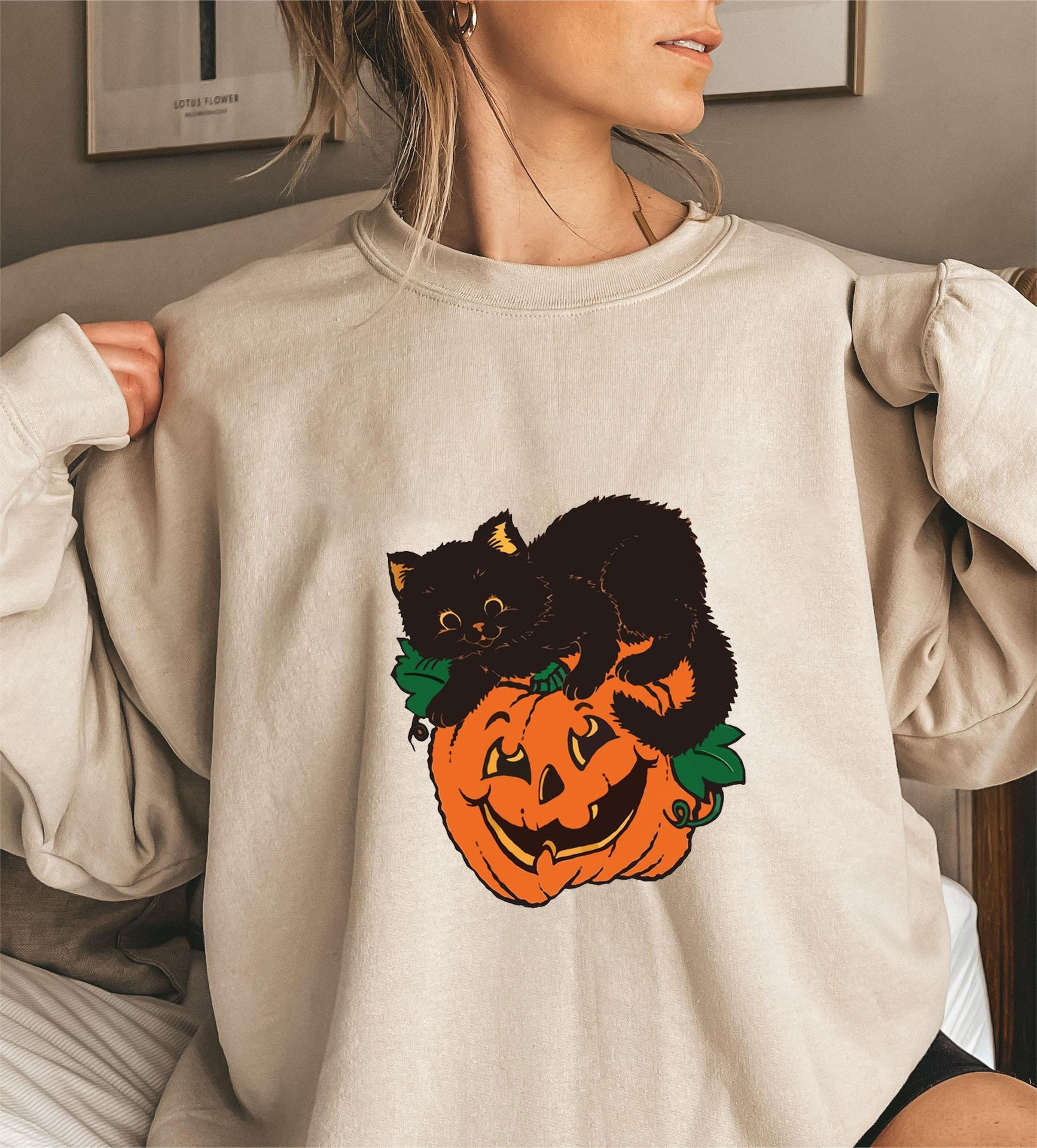 Pumpkin Cat Graphic Crewneck Sweatshirt