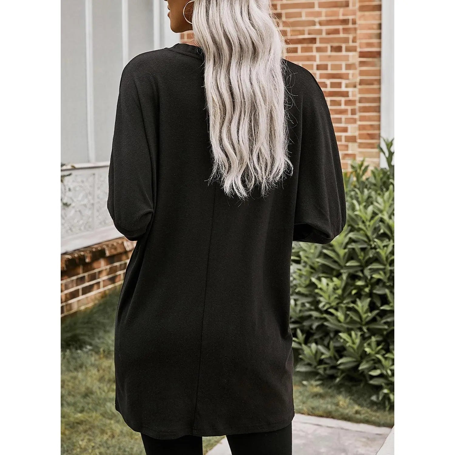 Women's Long Sleeve Scoop Neck Lightweight Tunic Top with Pockets