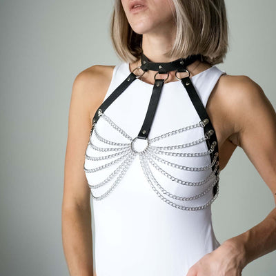 Tassel with chain