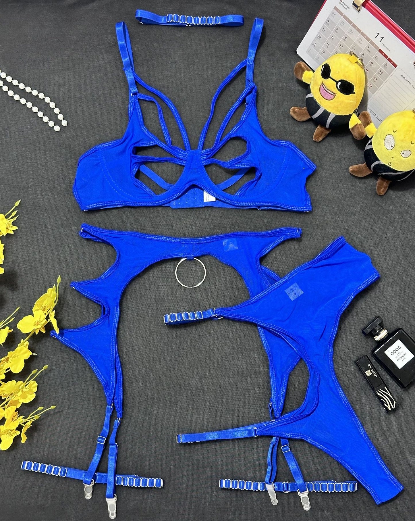 Sexy hollow stitching suit