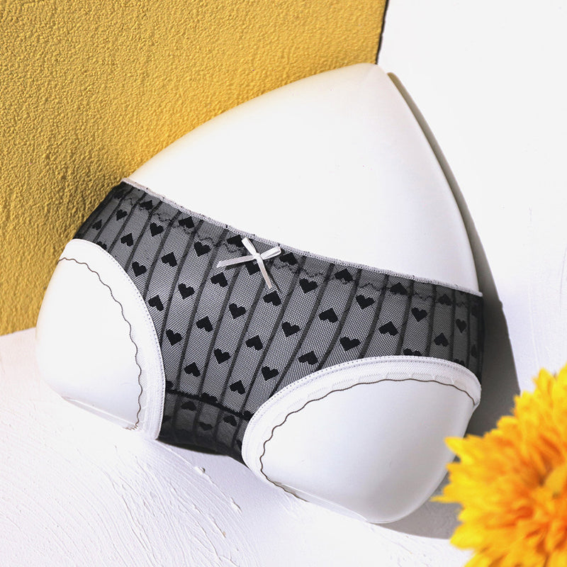 Lace heart-shaped low waist girls panties