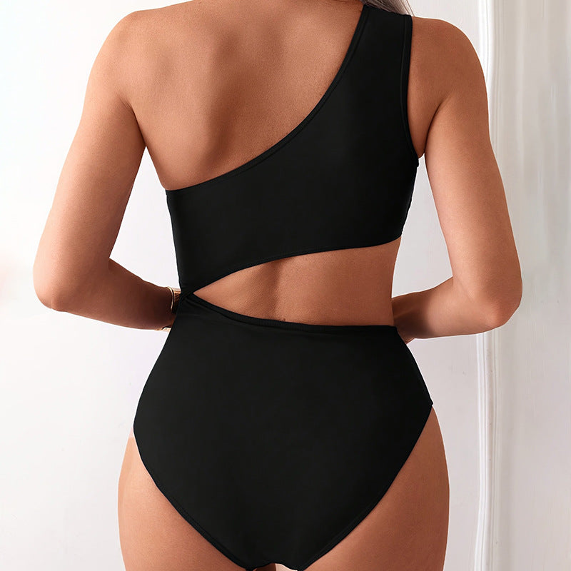 One-shoulder two-piece swimsuit